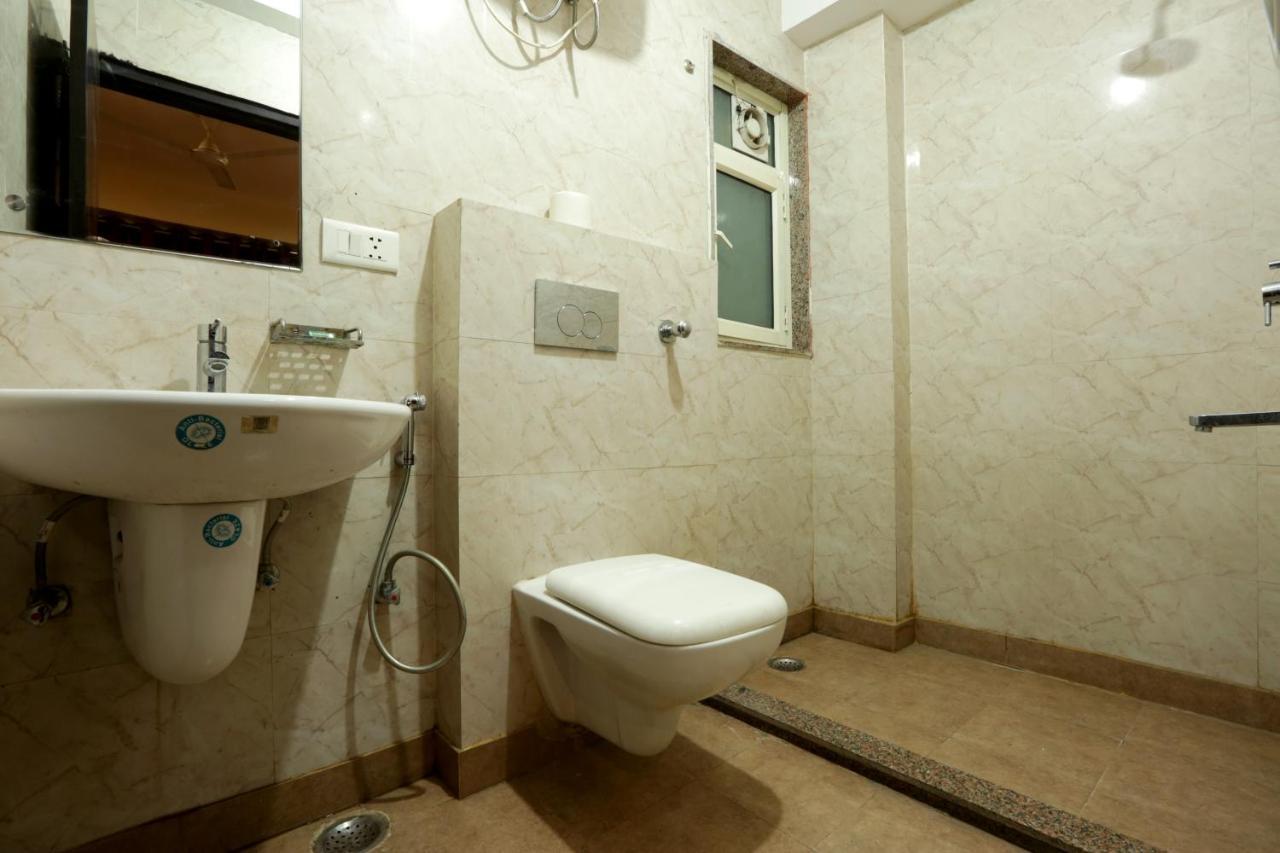 Hotel Square Stay Нью-Дели Экстерьер фото